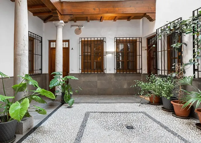  Limehome Granada Calle Santa Ana