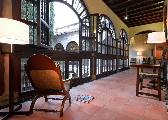 Hotel de 5 estrellas: Parador De Granada