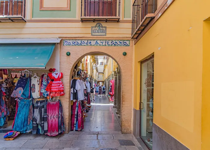 Domus Apartamentos Granada con parking gratuito en pleno centro